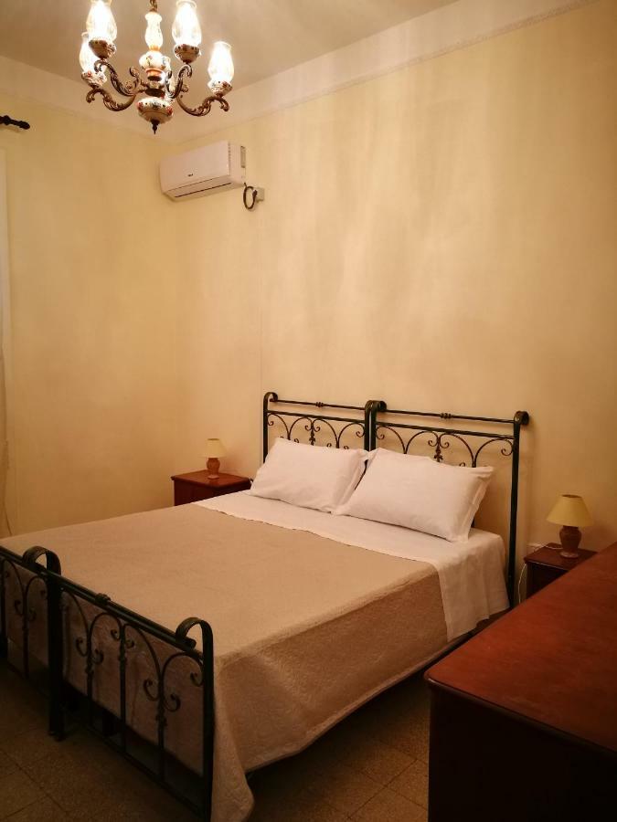 Appartamento Enea Lecce Exterior photo
